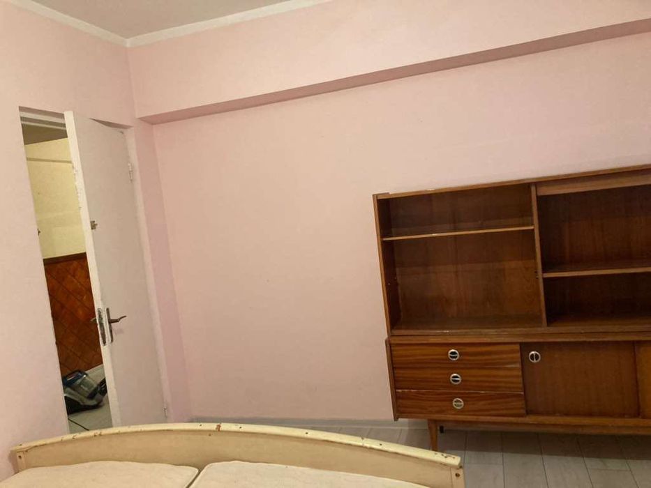 Vând apartament 2 camere in calea nationala