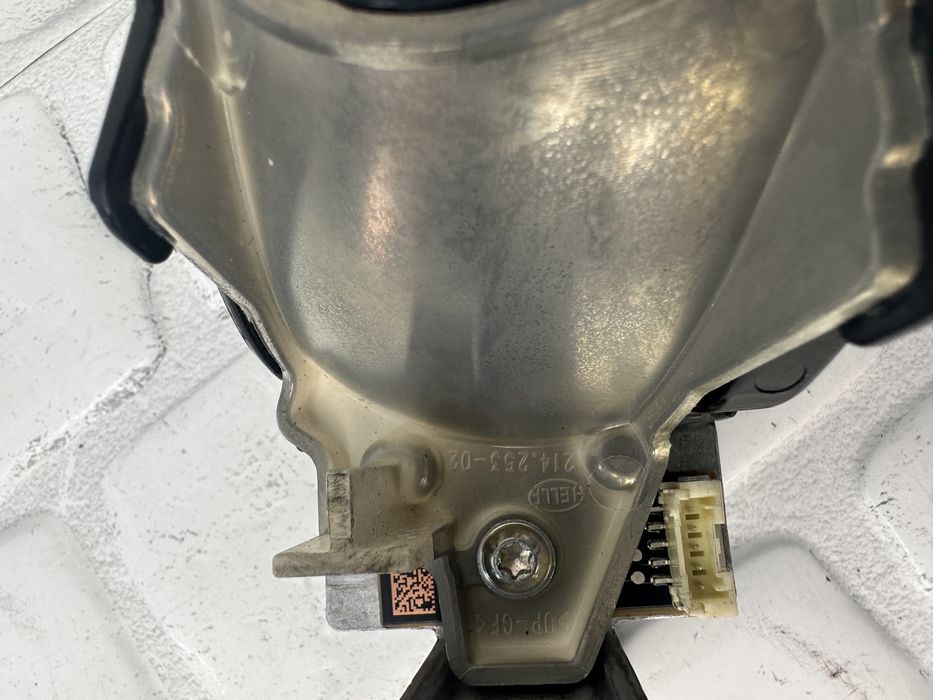 Модул фар AUDI A7 C8 HD MATRIX 214253-02