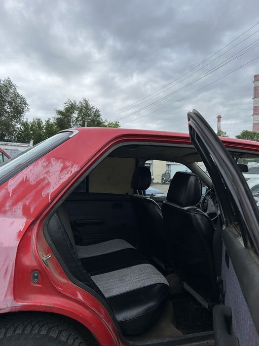 Продам Mazda 323