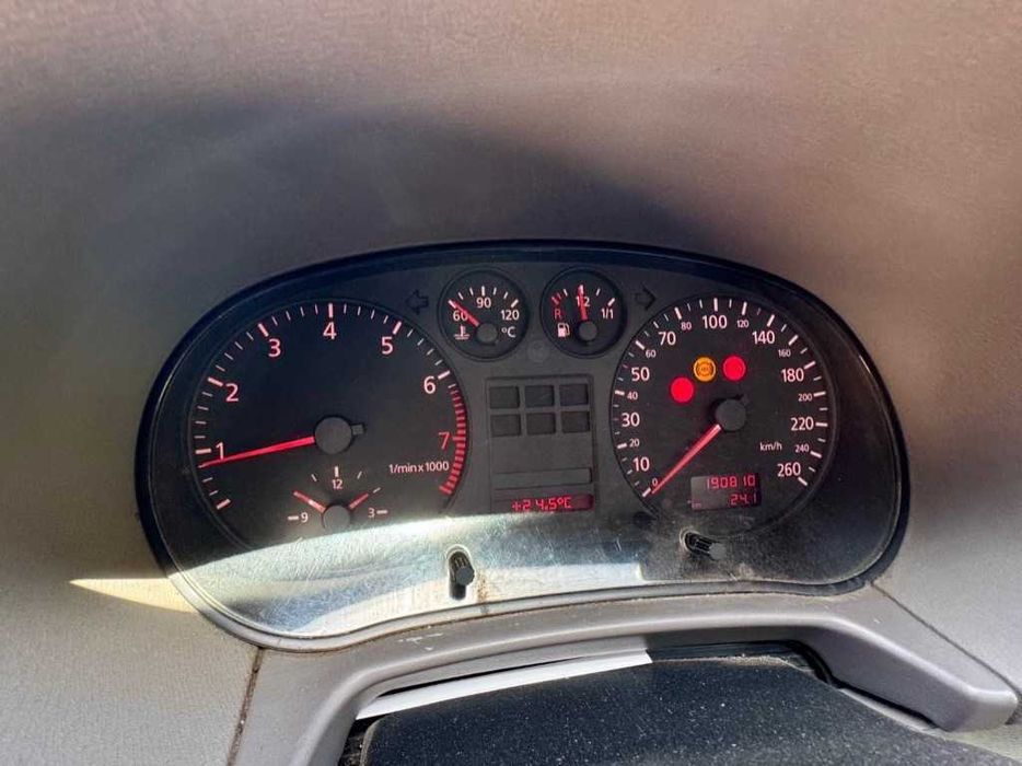 Audi A3 1999 Ауди 1.8 бензин