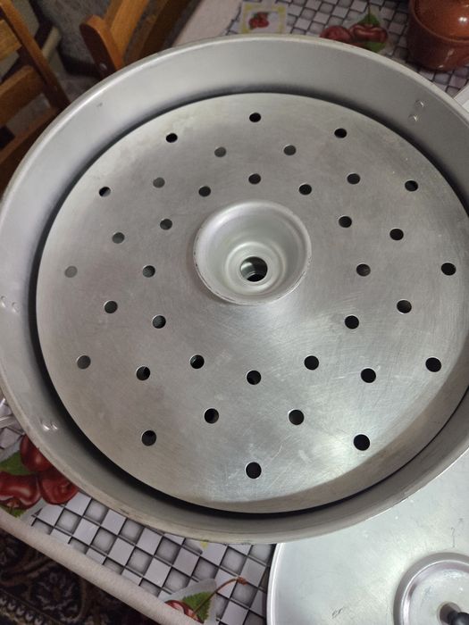 Продаётся мантоварка в хорошем состоянии