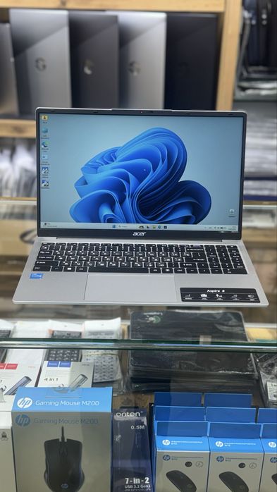 Acer Aspire 3 i3-1305u 8/512 15,6 fhd ips