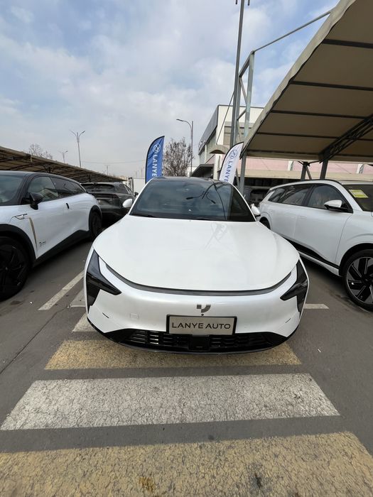 Jiyue 07 — это электромобиль-седан