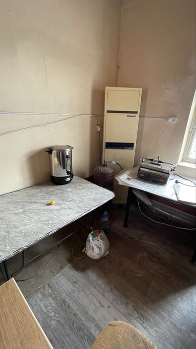 Choyxona ijaraga beriladi hamma narsasi tayyor fast food uchun ham