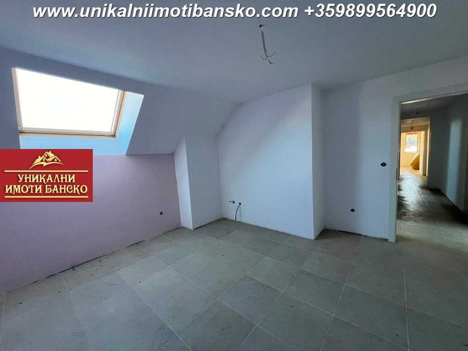 Страхотна гледка! Четиристаен апартамент за продажба в Разлог