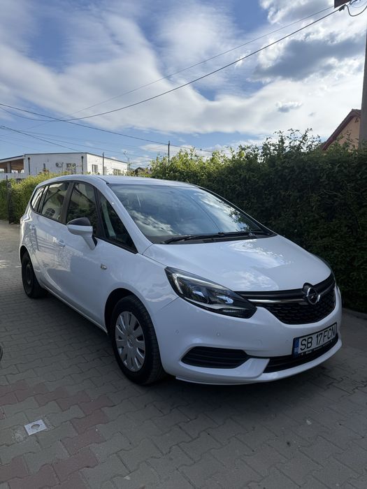 Opel zafira c 2018 facelift