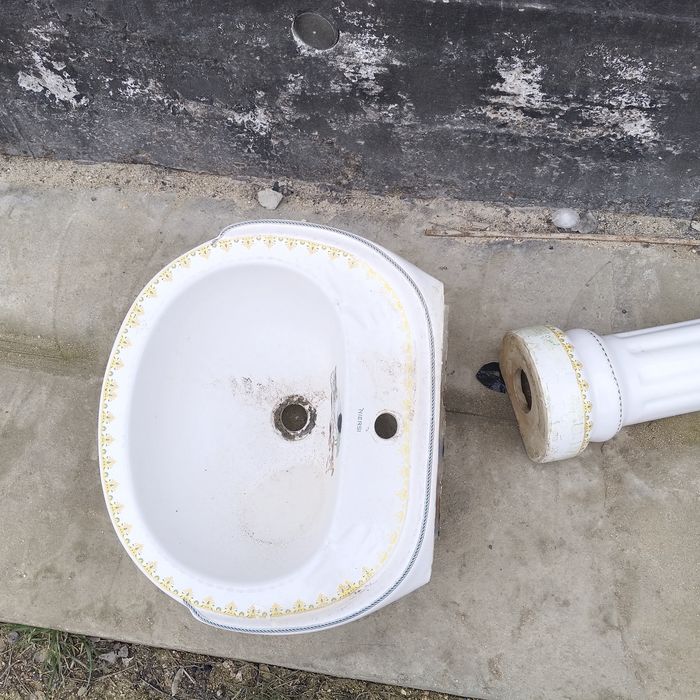 Мойка тюлпан раковина