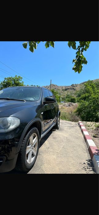 Vând bmw X5, an 2008