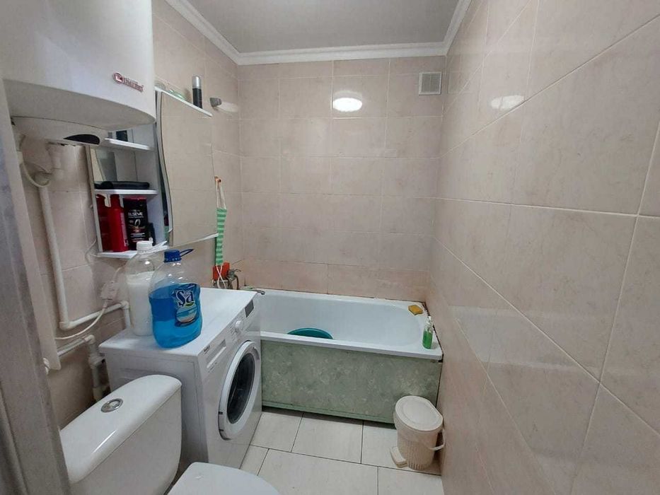 а Продам 2 комнатную Момышулы