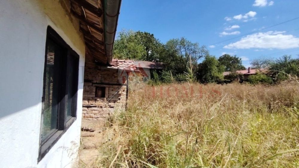 Продажба Къща гр. Павликени - с. Паскалевец 76m²