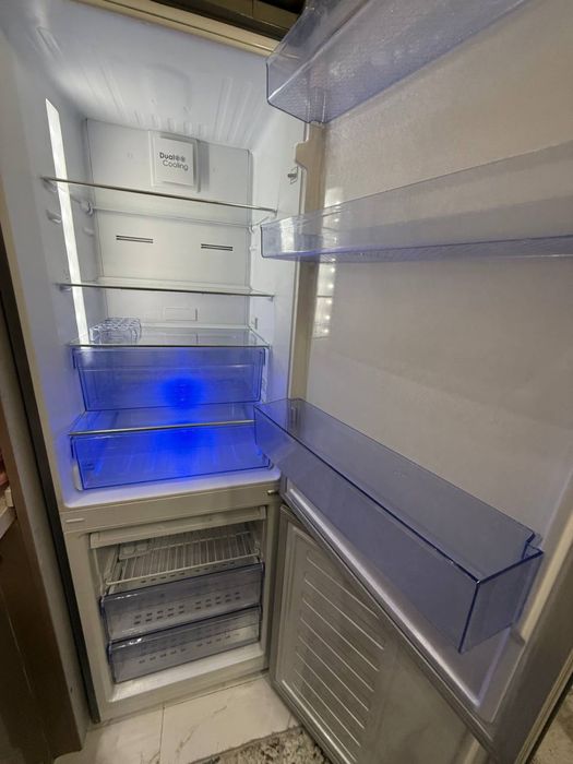 Холодильник BEKO.
