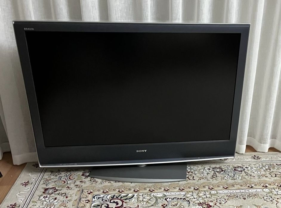 Продам телевизор Sony б/у