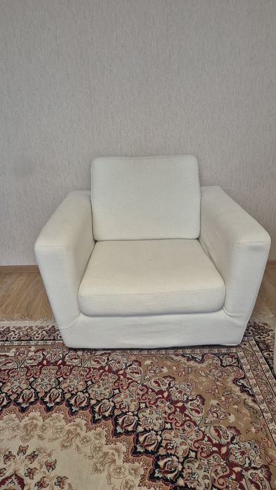 Продам диваны и кресло