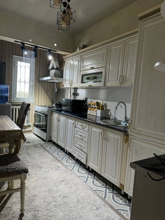 4 комнатный квартира мебель с техниками