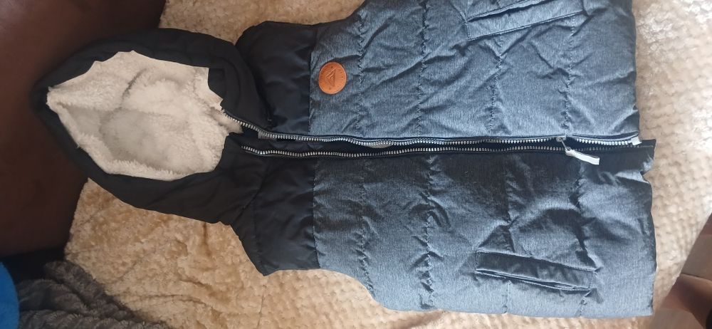 Комбинезон и жилетка