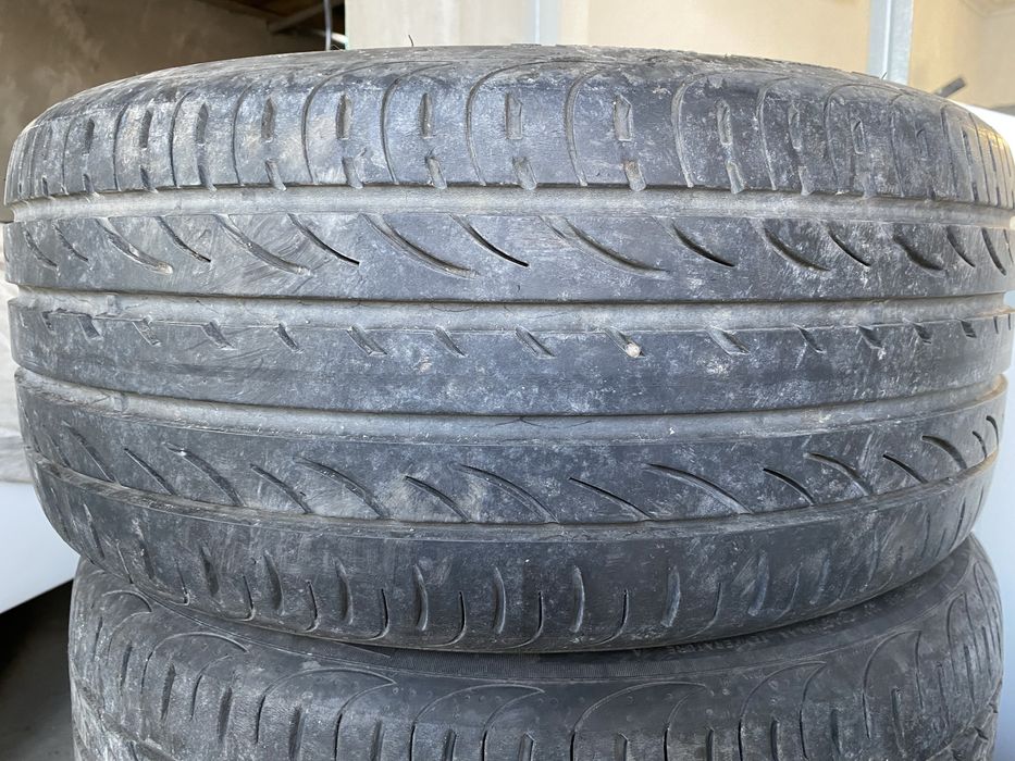 2 броя Pirelli p zero nero gt 245/40 18