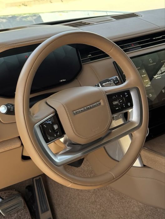 Range Rover Vogue SV P615