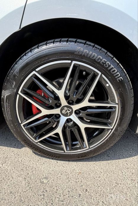 Byd Han L dual motor