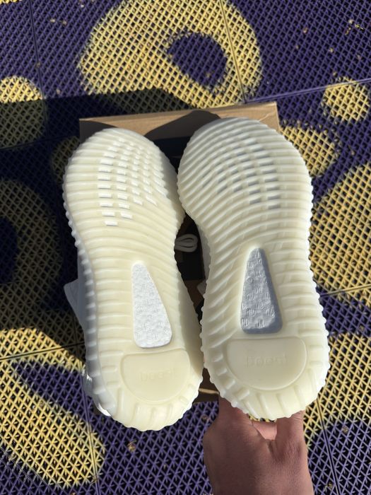 Yeezy 350v2 Triple White