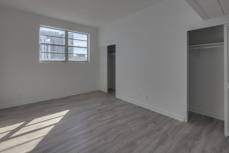 Vand case modulare din panouri sandwich termoizolante