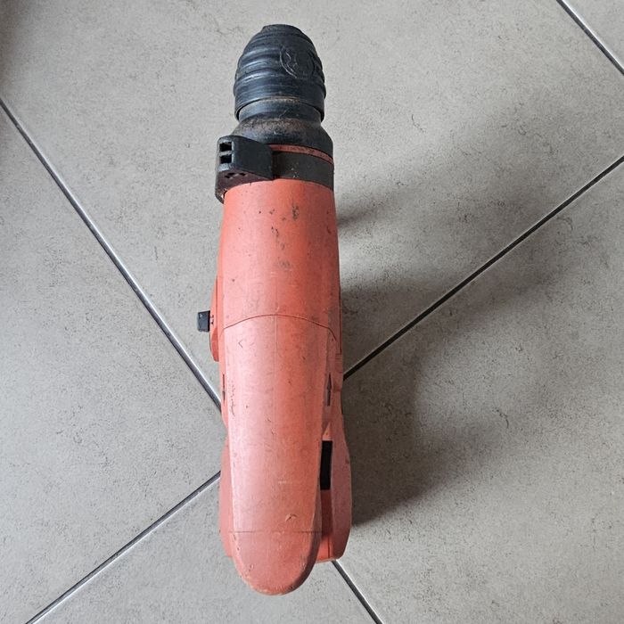 Bormasina  cu percutie Hilti TE 4-A22(acumulator defect)