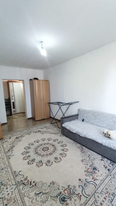 Срочно 1комн кв 46 кв м Байтерек 32
