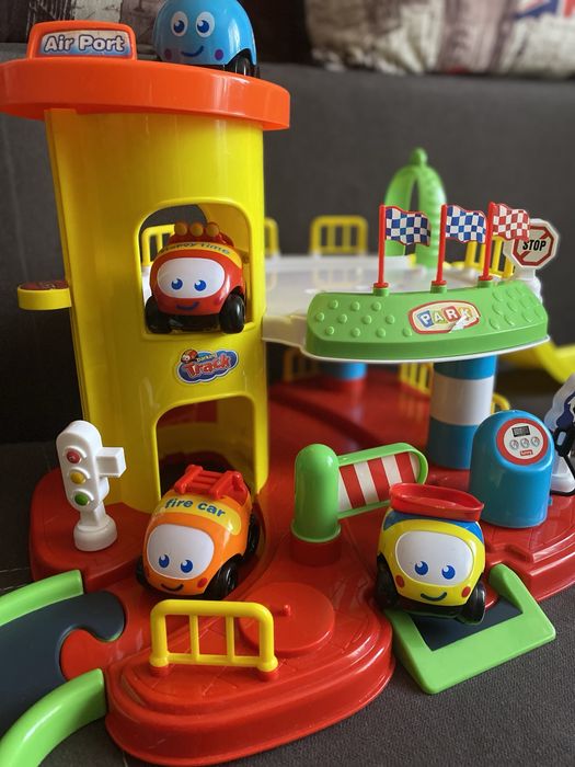 Детский игровой гараж-паркинг