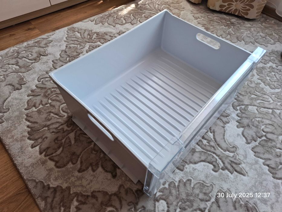 чекмедже за фризерна част на хладилник hotpoint ariston enbgh 19223 fw