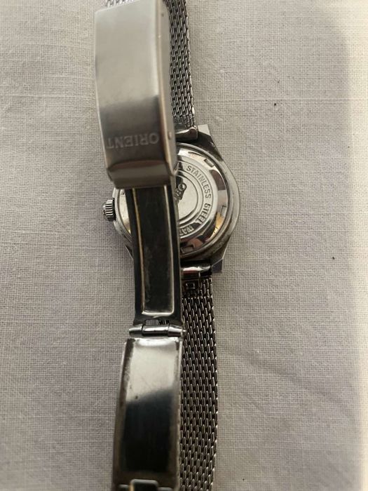 Дамски чесовник Ориент 60 лв