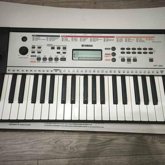 Синтезатор YAMAHA-YPT260