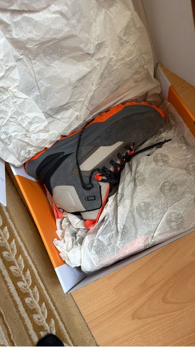 Продам обувь новую