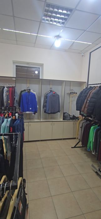 Продаётся мебель для магазина.