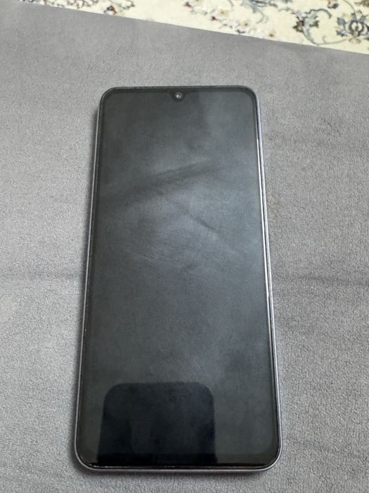 Vivo v25. 256GB. 8GB