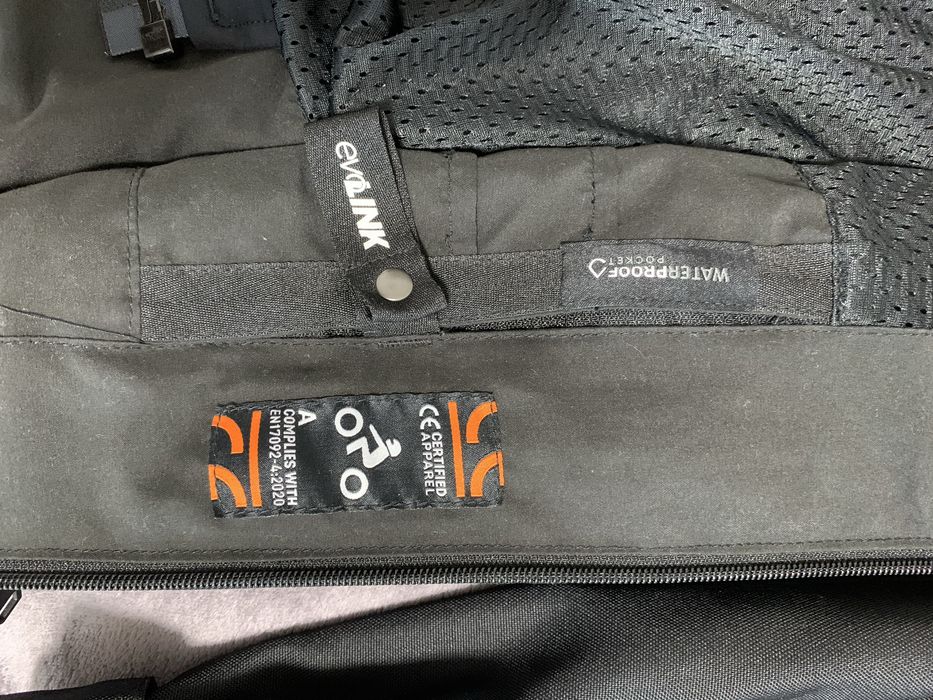 Vand geaca moto Shima Drift mar M ca si  noua.