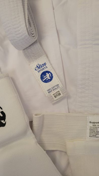 Костюм для занятий каратэ