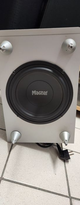 Modul de bass Magnat