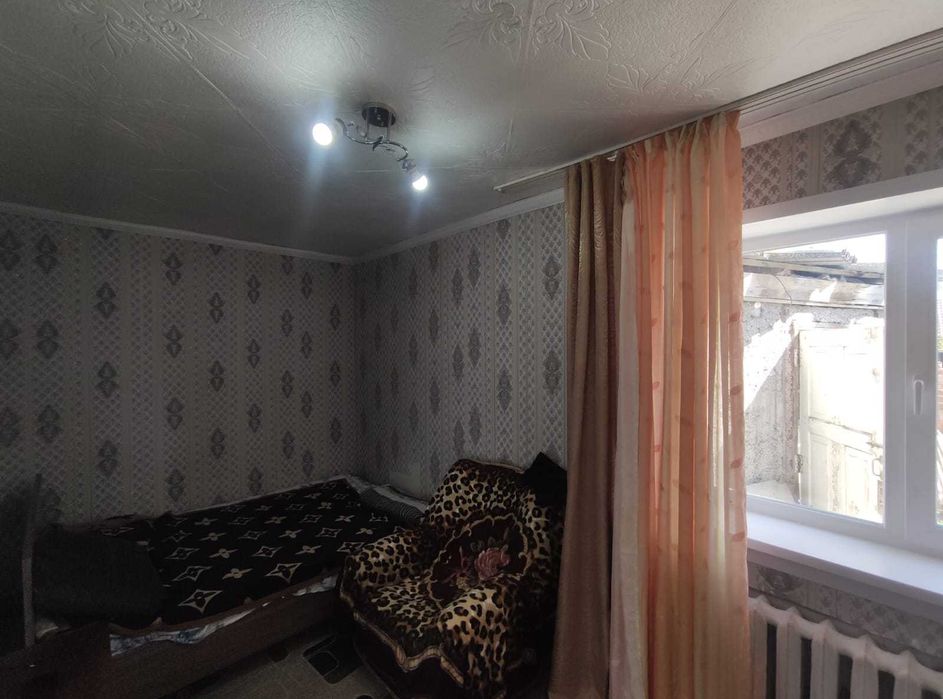 Продам частный лом ул. К.Маркса, 34