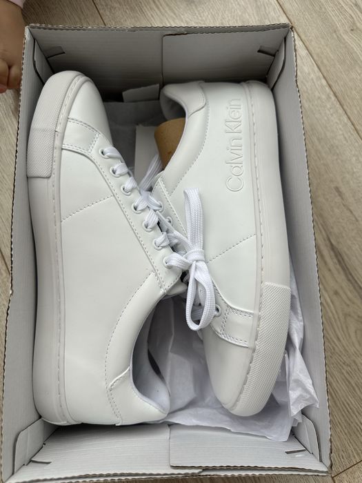 Продаю кеды Calvin klein