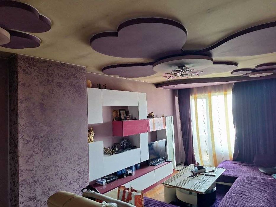 Продава се Двустаен апартамент в Варна, Цветен квартал - 62 кв.м за 2016 €/кв.м - Снимка #1