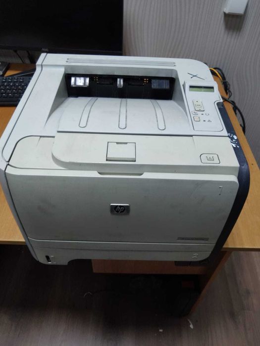 продам Принтер HP LaserJet P2055d Б/У