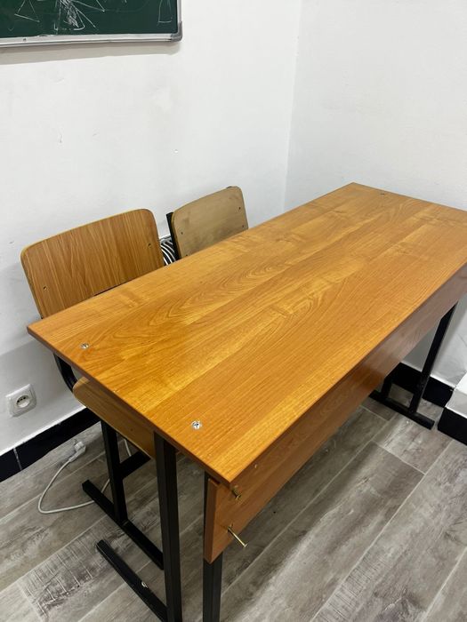 Продам парты и стулья