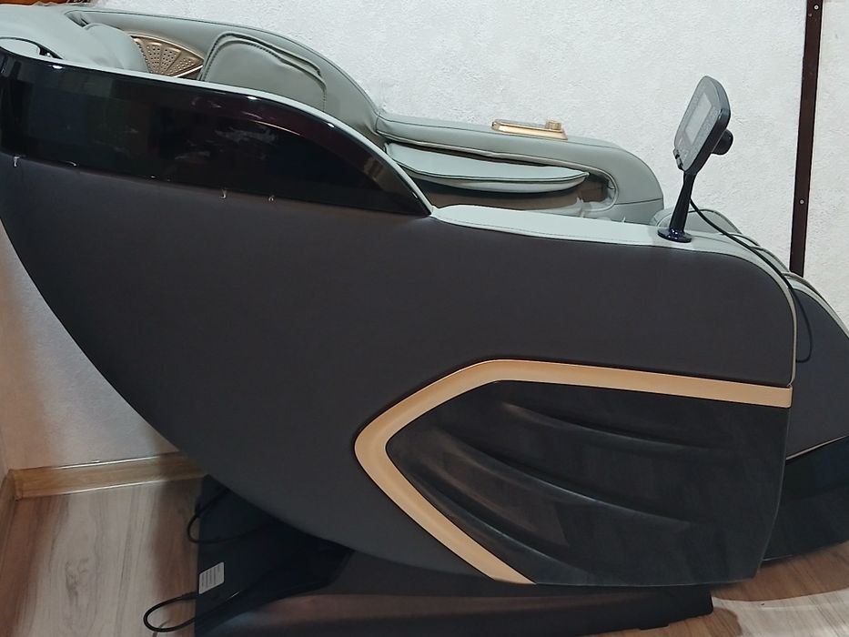 Массажное  кресло