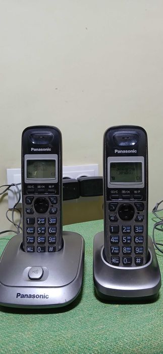 Panasonic стационарный без проводной домашний телефон.