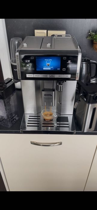 Кафемашина Delonghi Primadonna Exclusive ESAM6900