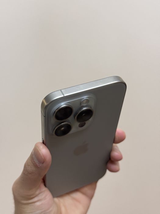 Iphone 15 Pro. 256гб. Акб 87%