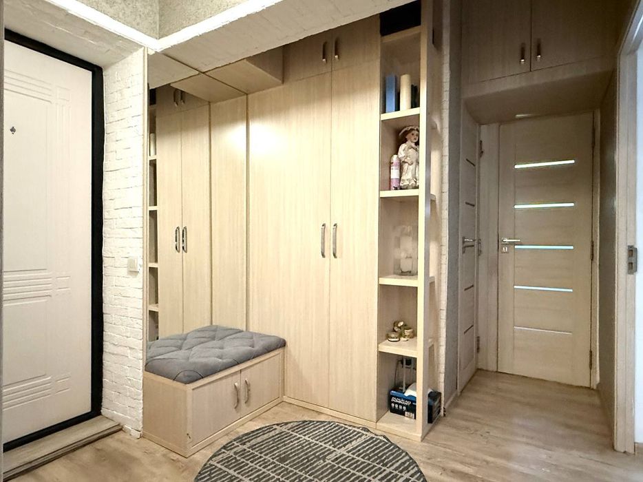 2в3/3/4, Кадышева, Лисунова 1, школа -61, можно под  Ипотеку