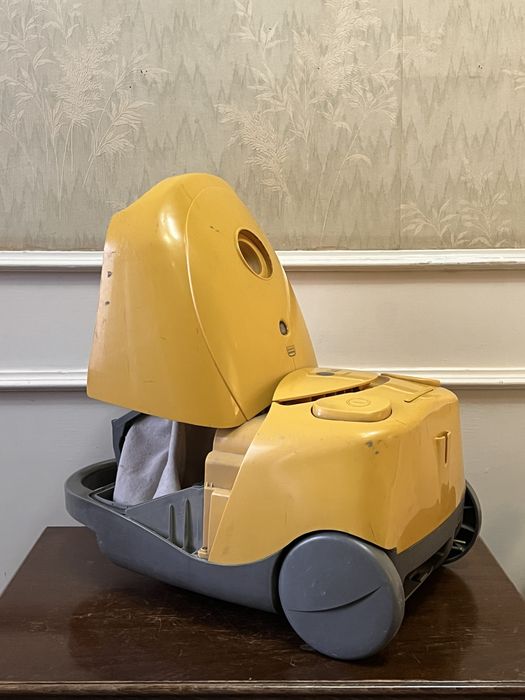 Пылесос LG V-3310D