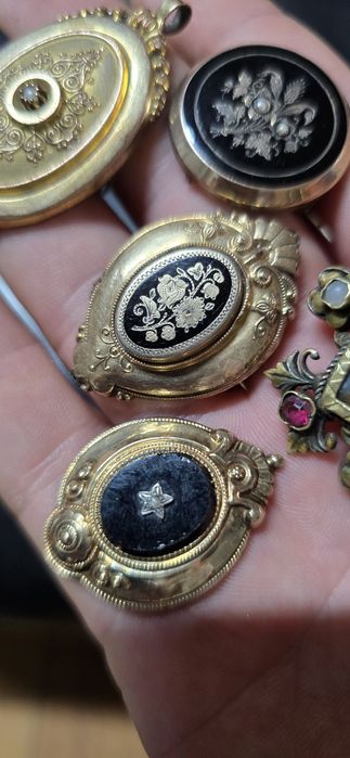 Broșe Bidermayer vechi cu aur