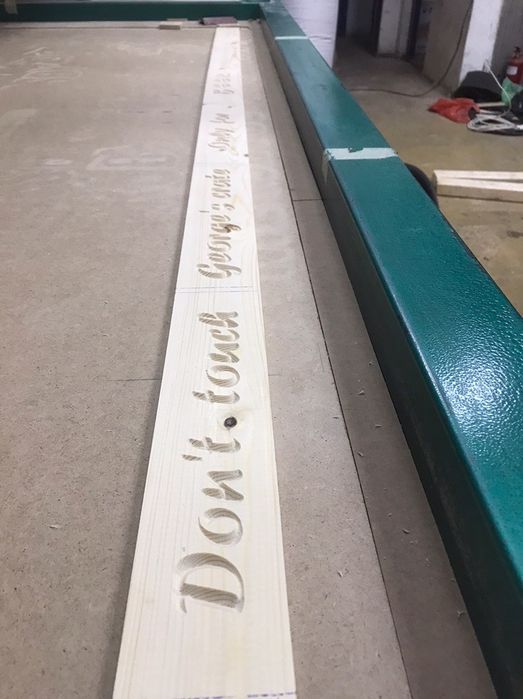 Декоративни дървени щайги с издълбан надпис по желание