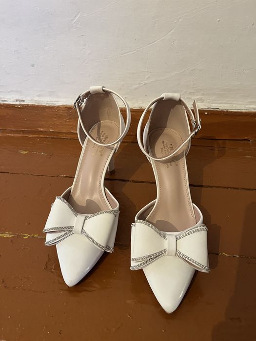 Туфли сатамын киілмеген